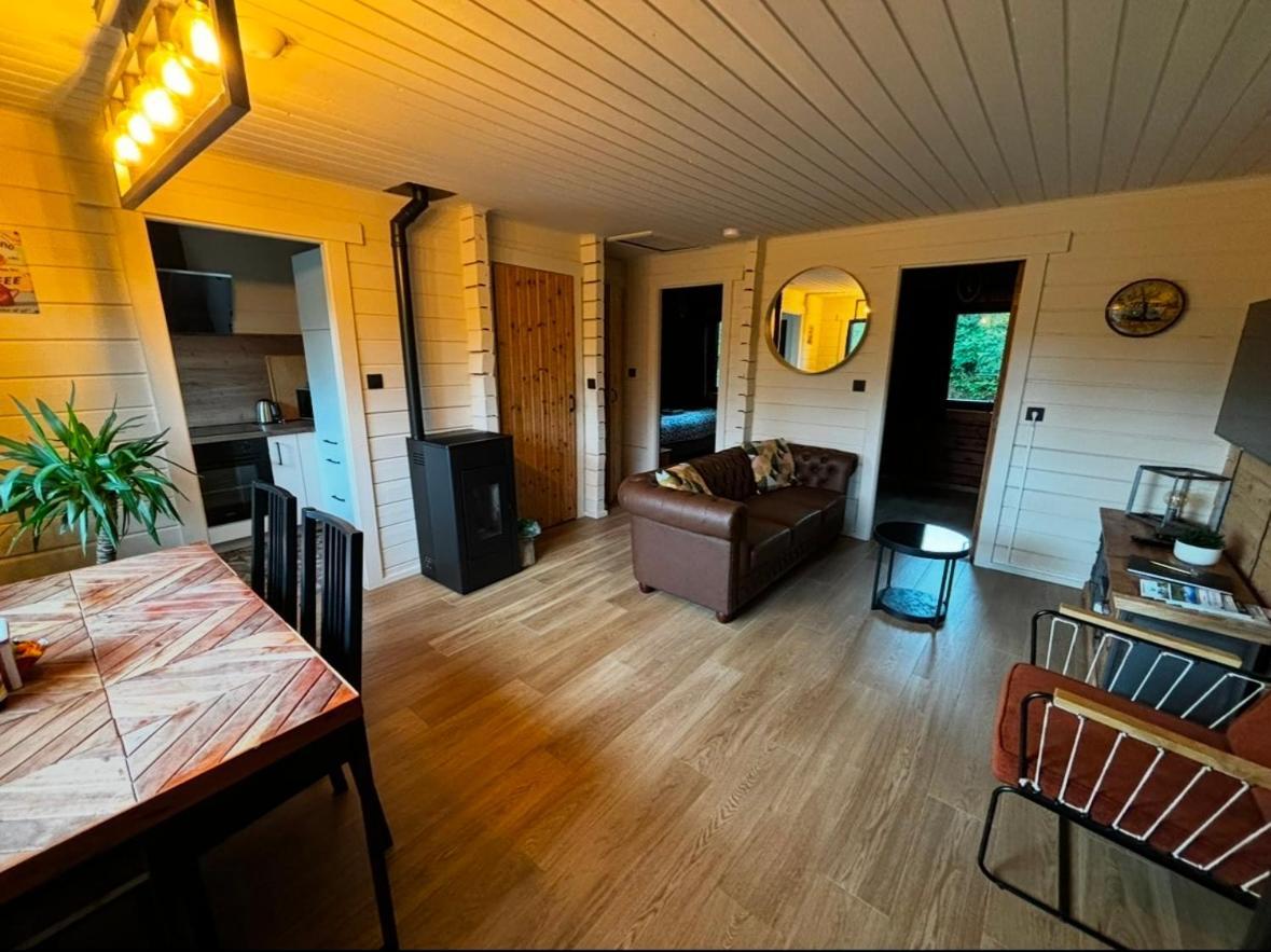 Gites Douillets : Chalet Sur Pilotis Houyet Buitenkant foto